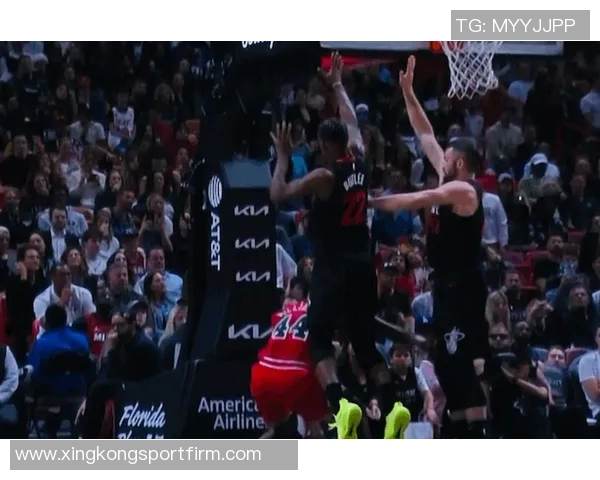 巴特勒半场表现抢眼独自发力16分4板3助力助球队争胜