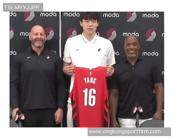 开拓者团队祝中秋快乐同时推出杨瀚森中文球衣限量发售