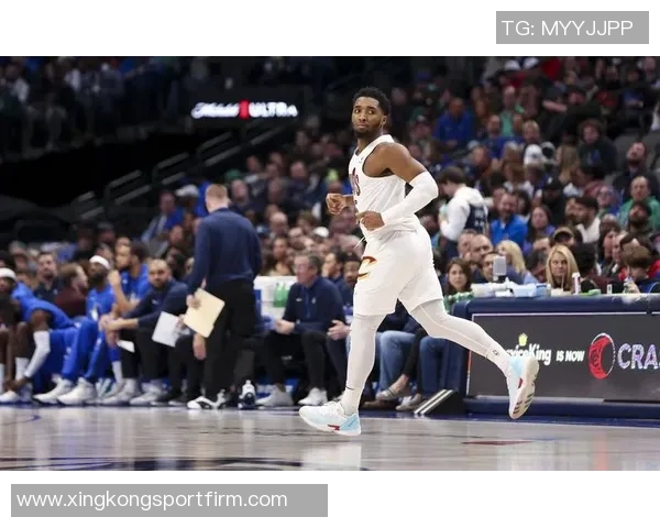 格莱姆斯表现出色15投9中砍下27分下半场狂砍21分助球队争取胜利