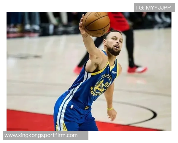 库里称勇士队深度令人惊叹可能对其他球队构成巨大威胁 库里称勇士队深度令人惊叹可能对其他球队构成巨大威胁